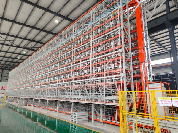 如何正确选择导轨式升降机的载重与平台尺寸？